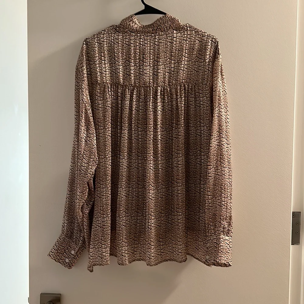 Reiss button down patterned top - Picture 8 of 10